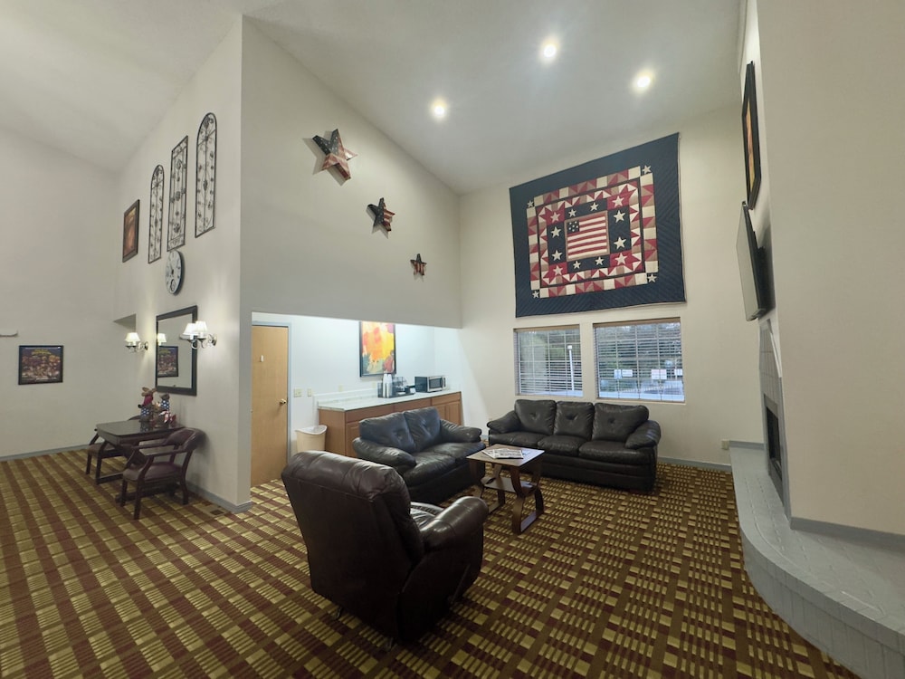 Scenic Hills Inn 37/55