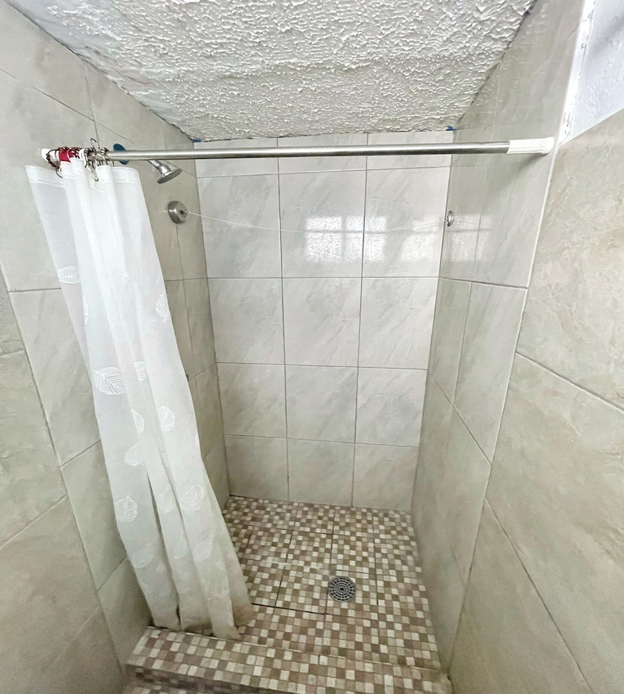 OYO Hotel Zihuatanejo Malibu 30/41