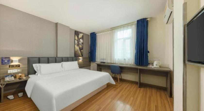 7 Days Inn (Dongguan Changping Railway Station) 13/41
