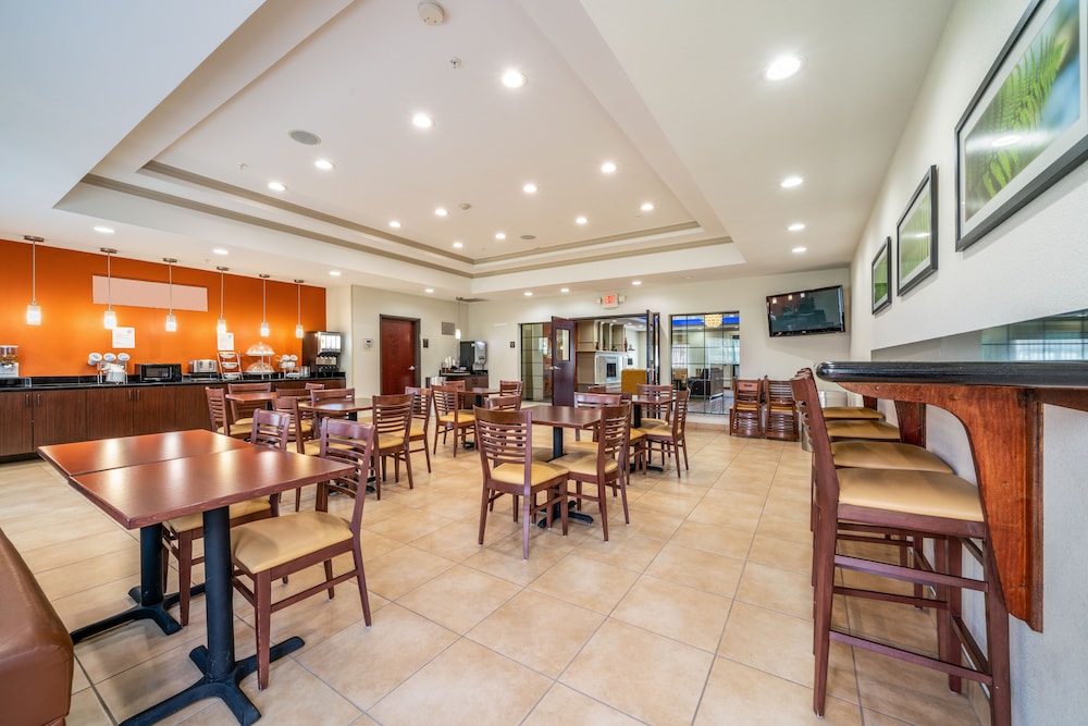 Restwell Inn Suites Houston 32/45