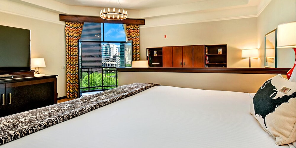 Hotel 43 3/60