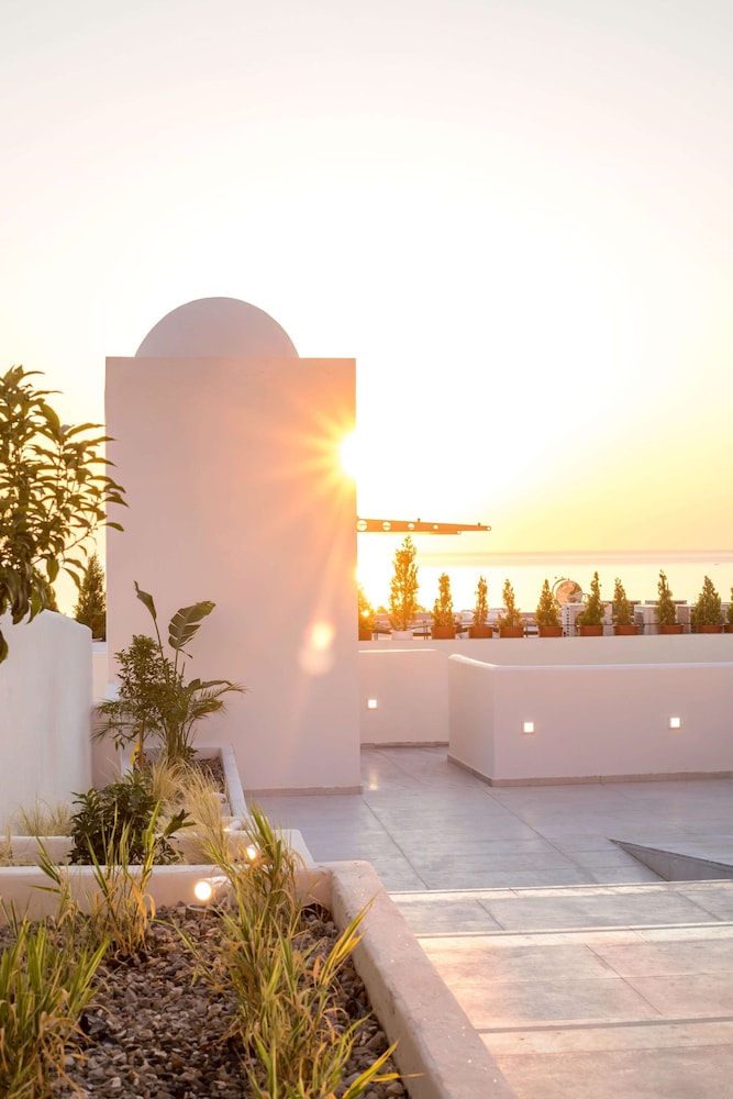 Lindos White Hotel & Suites 43/47