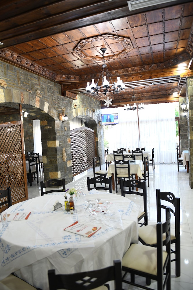 Hotel Kaceli 51/76