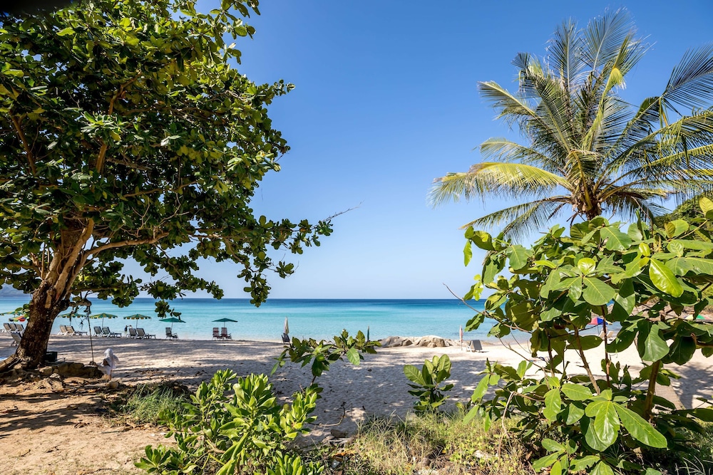 Outrigger Surin Beach Resort 68/74