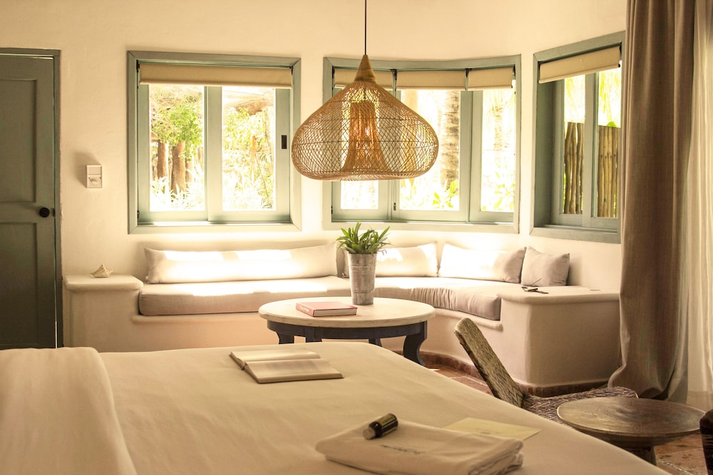 Ser Casasandra Boutique Hotel 78/78