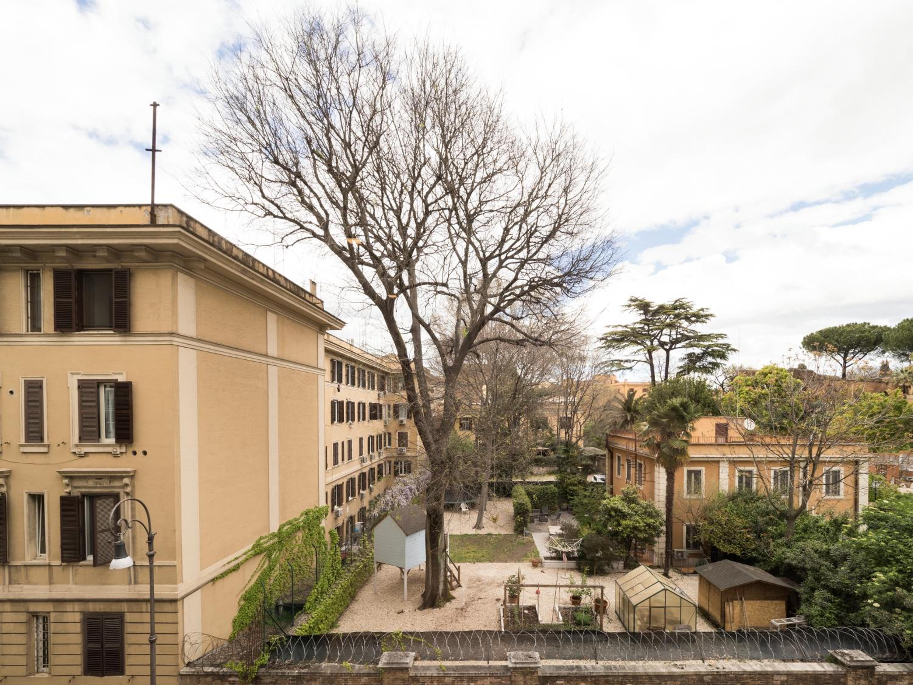 Savoia Rooms Roma 1/16