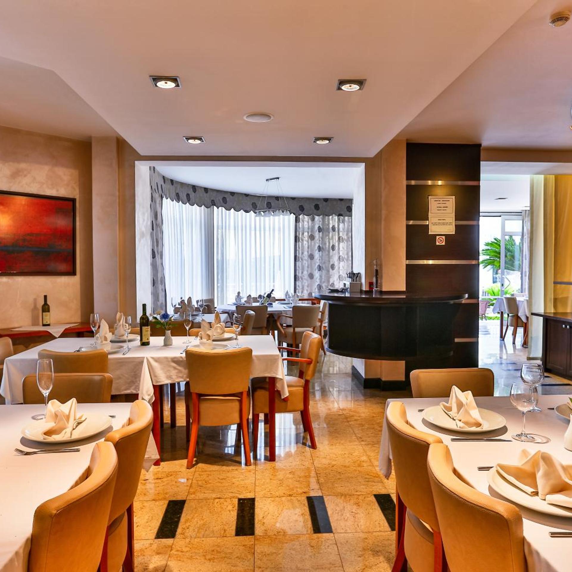 Hotel Max Prestige 34/50