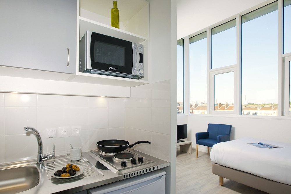 Sejours & Affaires Paris Davout 16/29