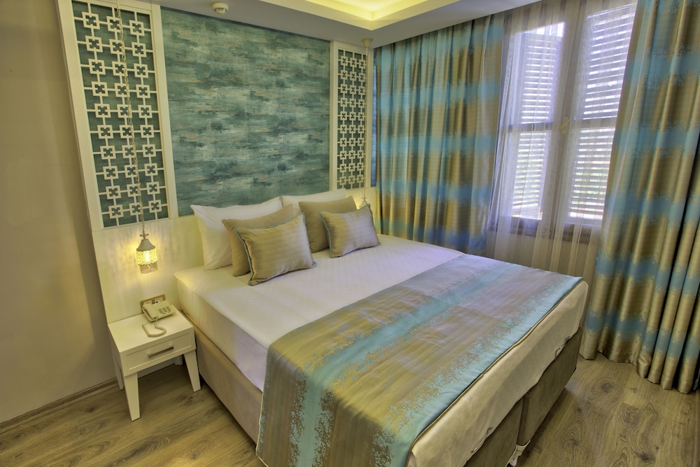 BASIC, DOUBLE OR TWIN BED