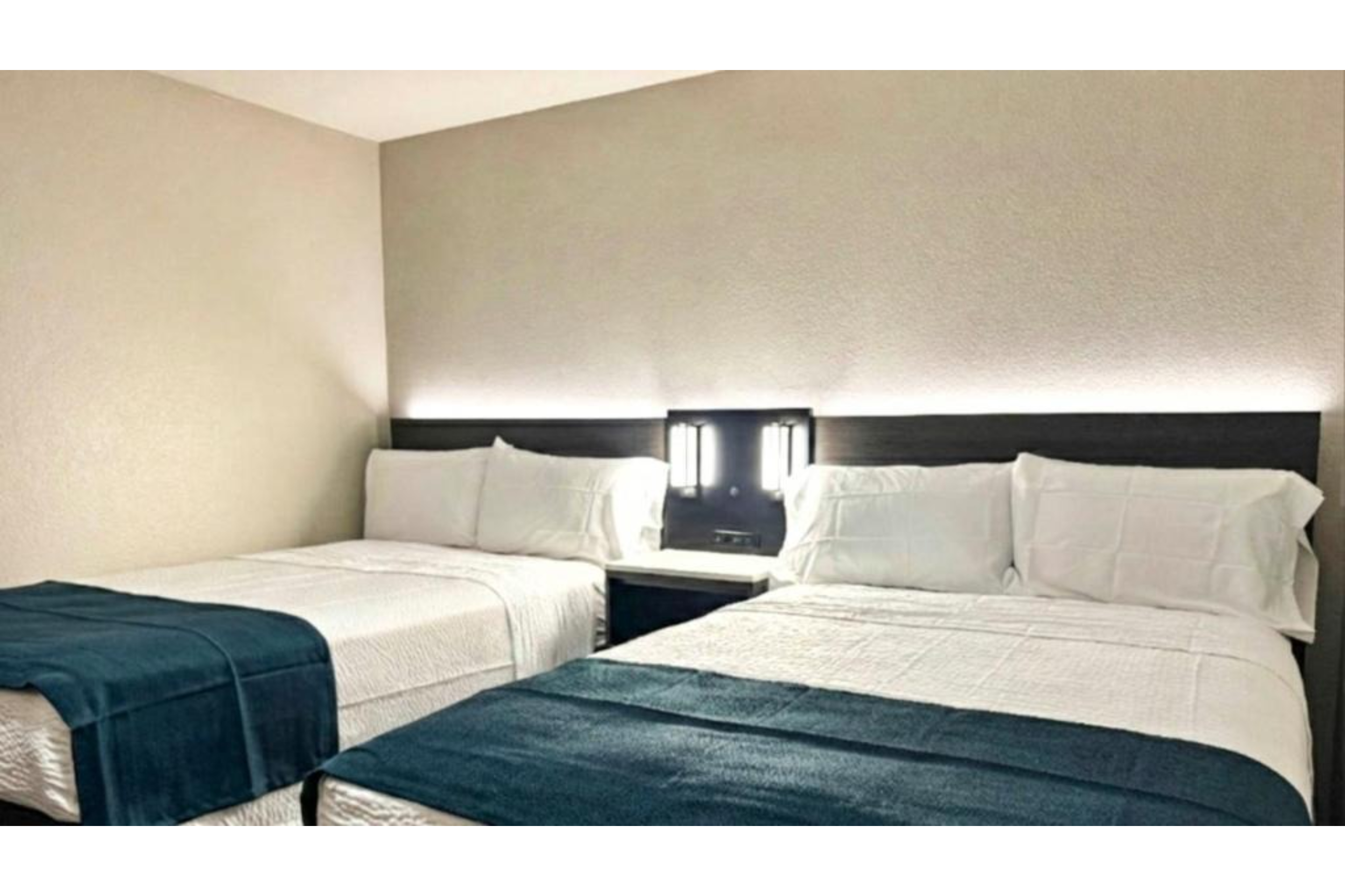 2 Full Beds