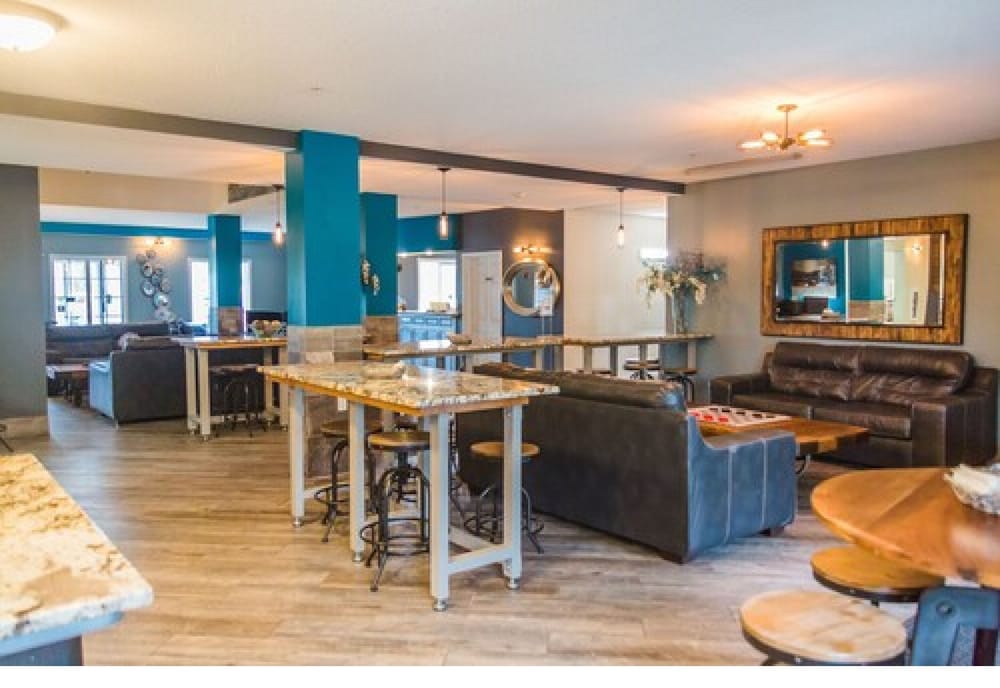 River Hills Hotel 50/66