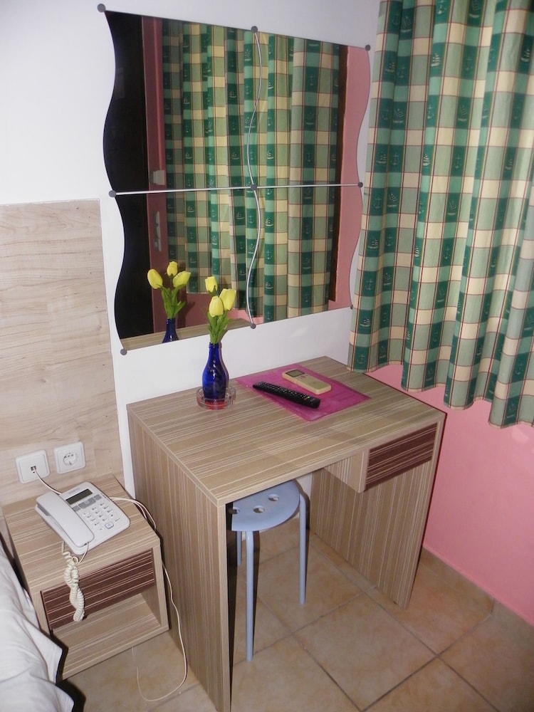 Mirabelle Hotel 33/44