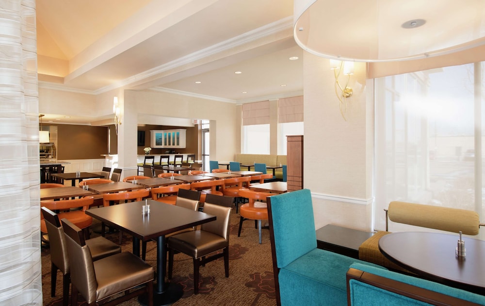 Hilton Garden Inn West Edmonton 38/47