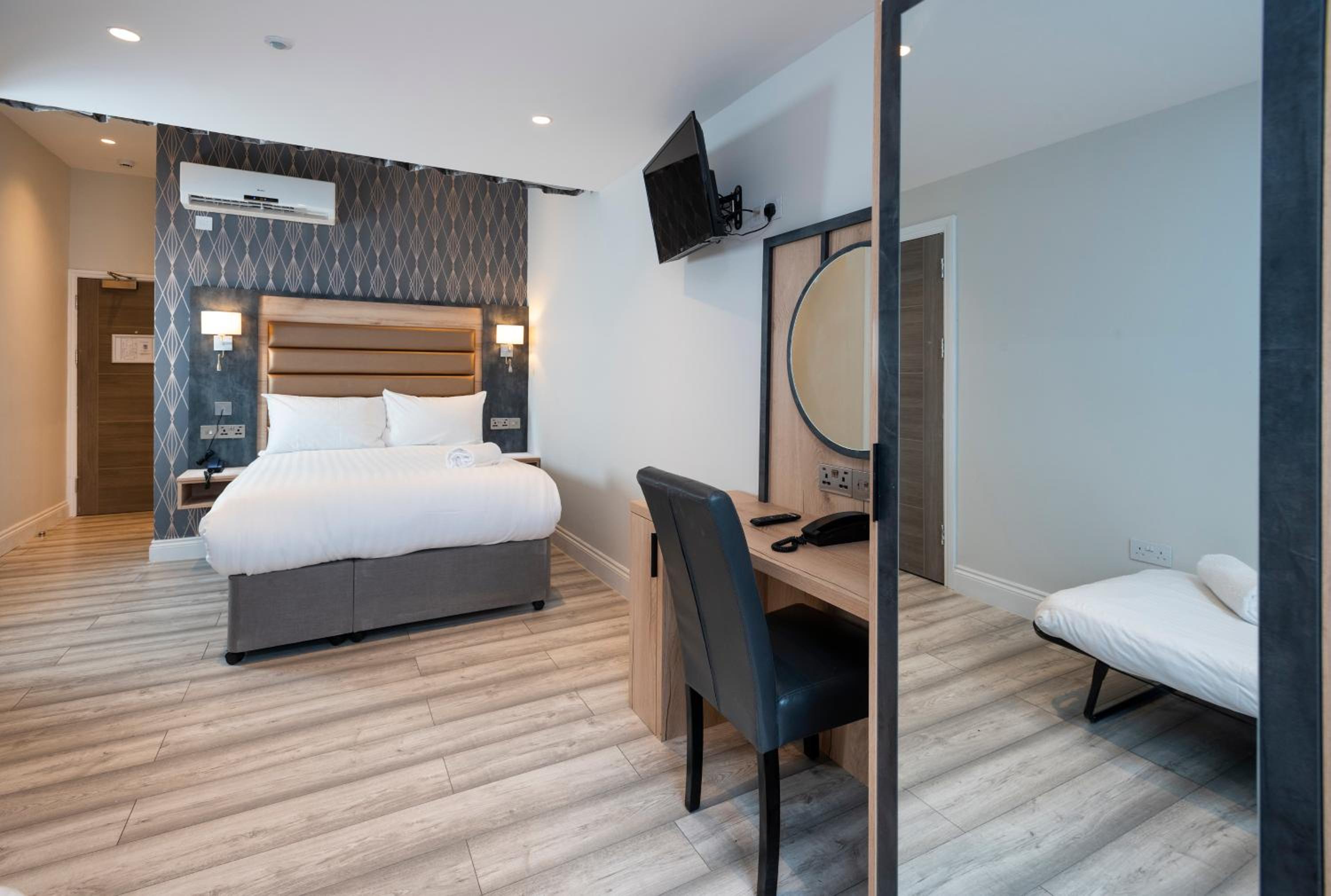 Best Western Chiswick Palace & Suites in LONDON