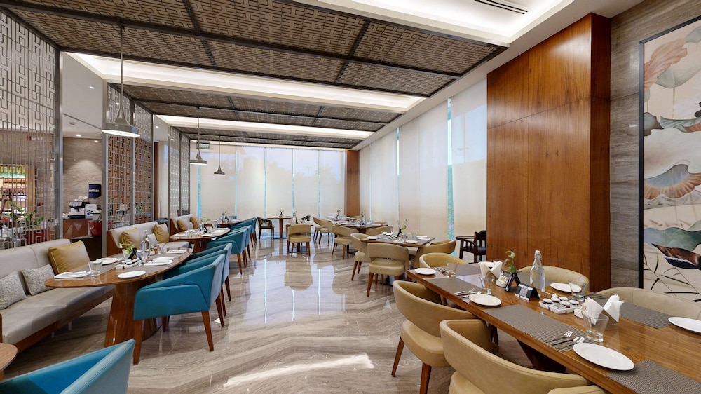 Radisson Blu Faridabad 54/75