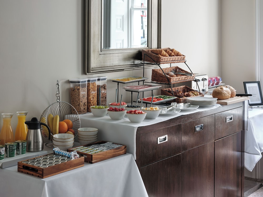 Montagu Place Hotel 33/50