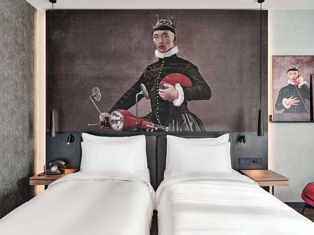 Radisson RED Hotel & Radisson RED Apartments, Krakow 7/50