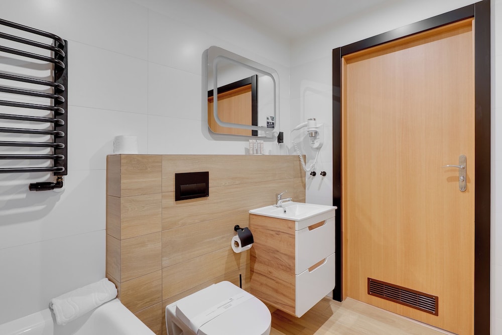 Hotel Diament Zabrze 66/66