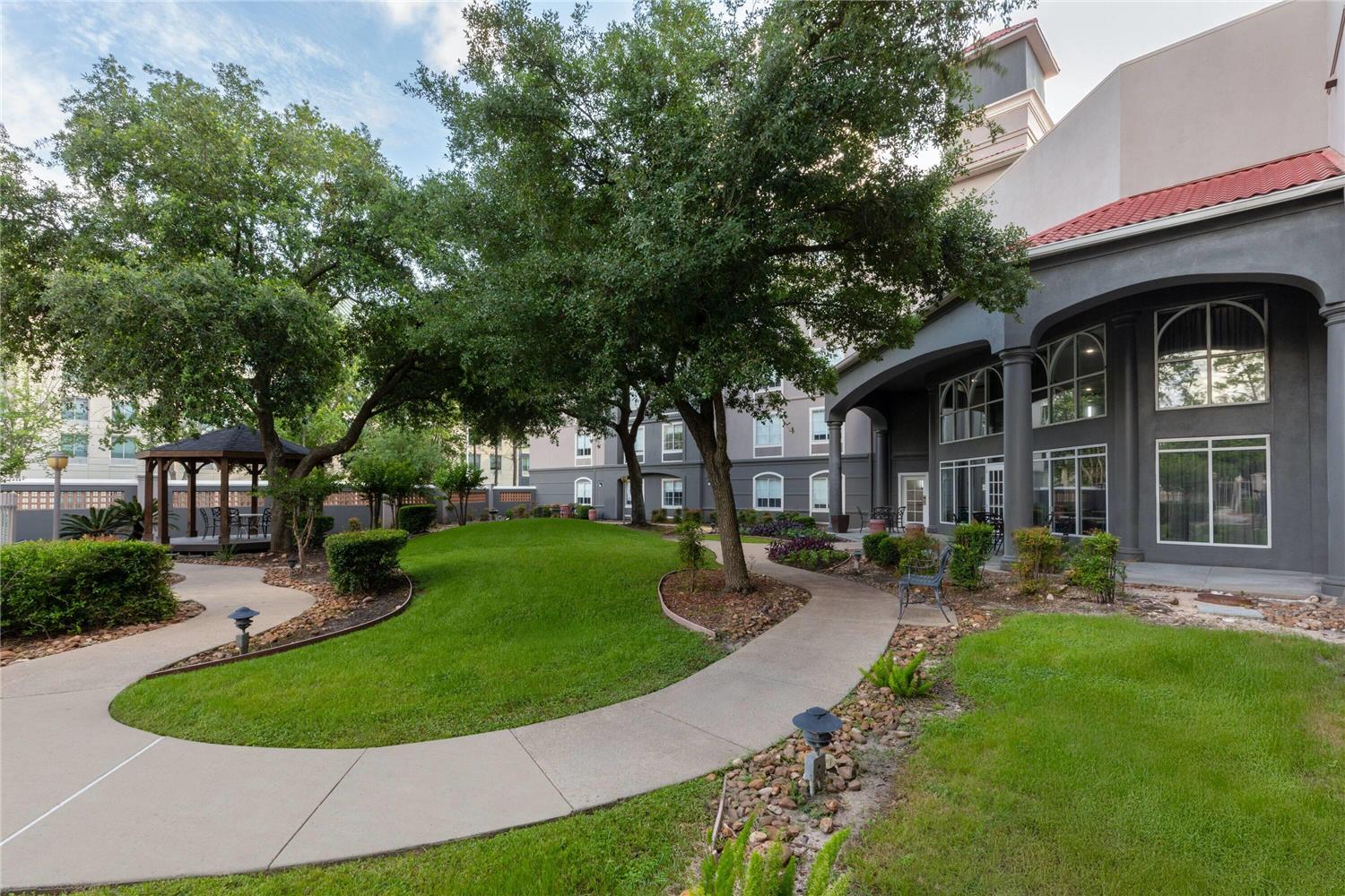 La Quinta Inn & Suites by Wyndham Houston Bush IAH South 40/46
