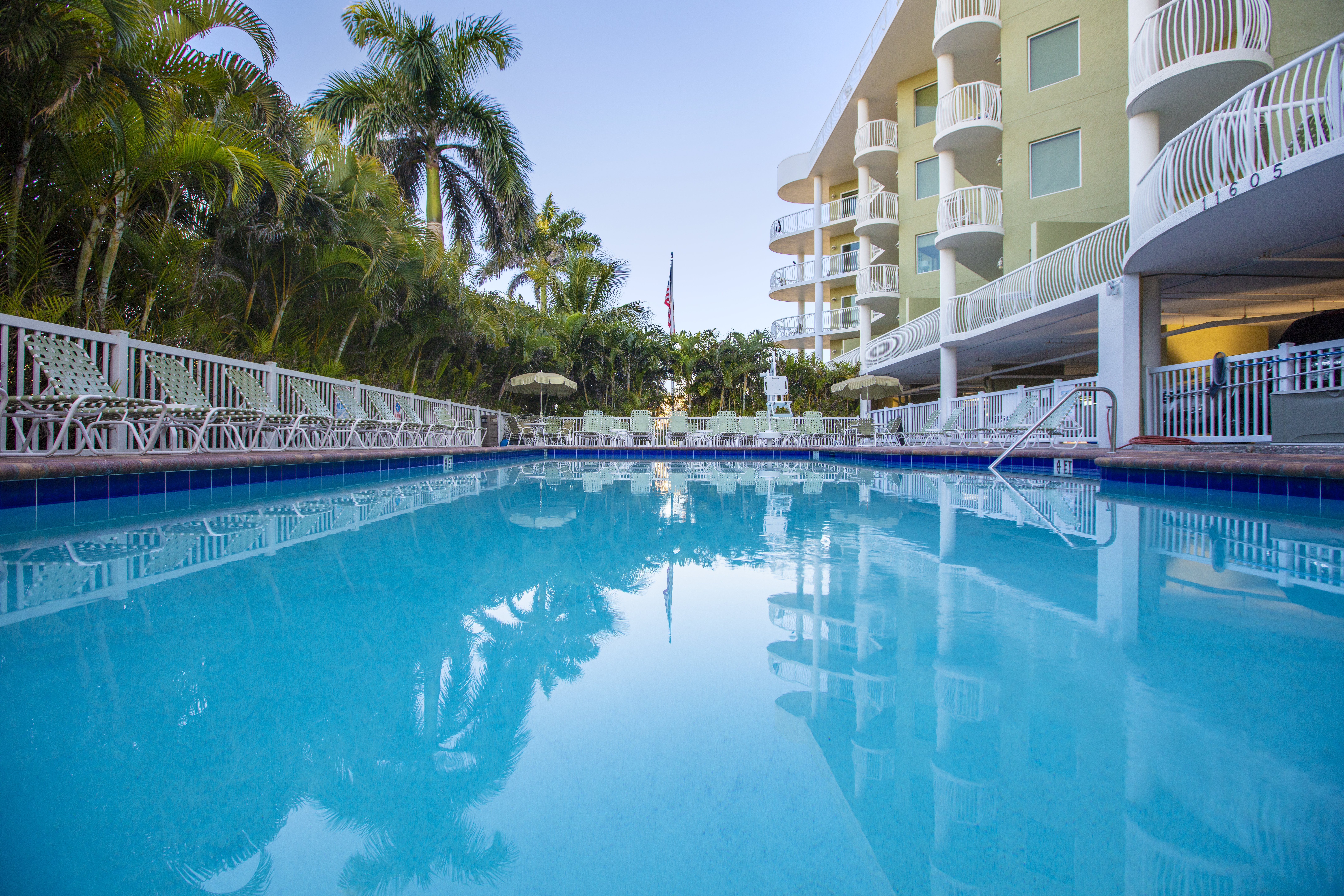 Crystal Palms Beach Resort 10/50