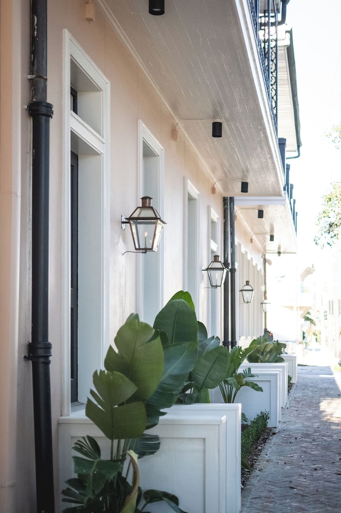 The Garden District Hotel 3/46
