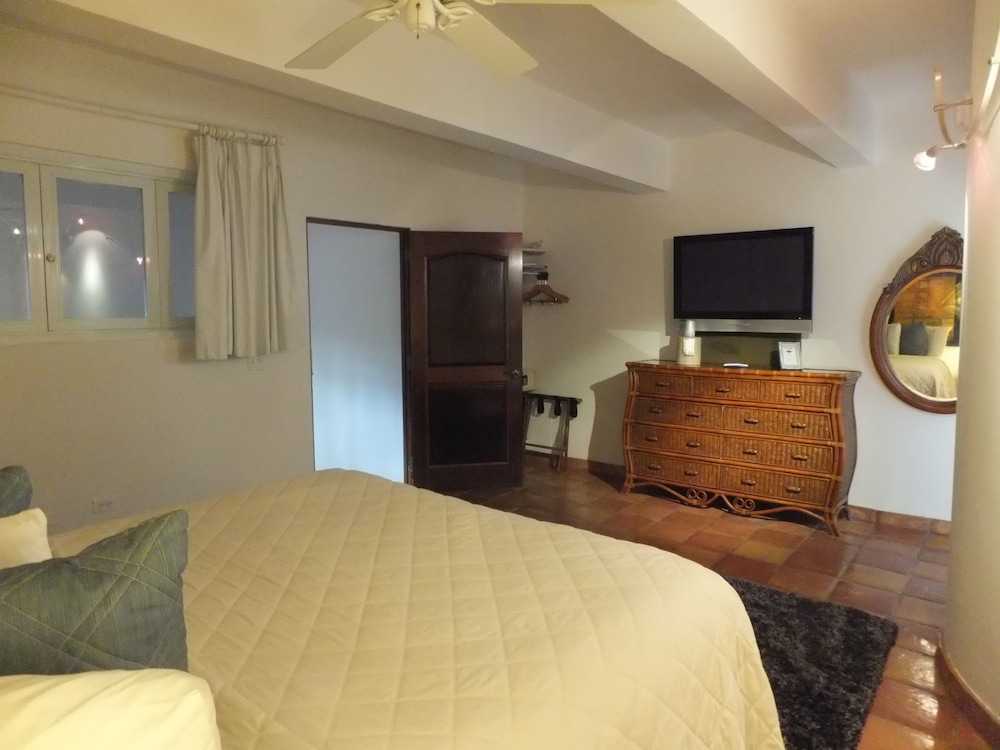 Acacia Boutique Hotel 16/75