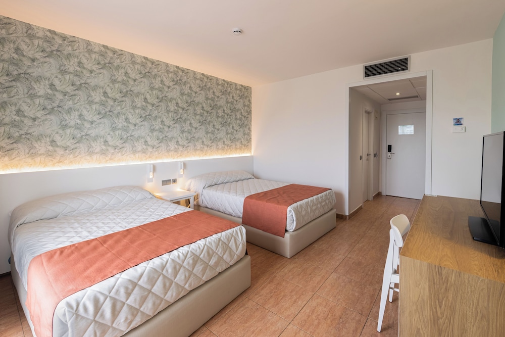 Hotel Piramide Salou 12/50