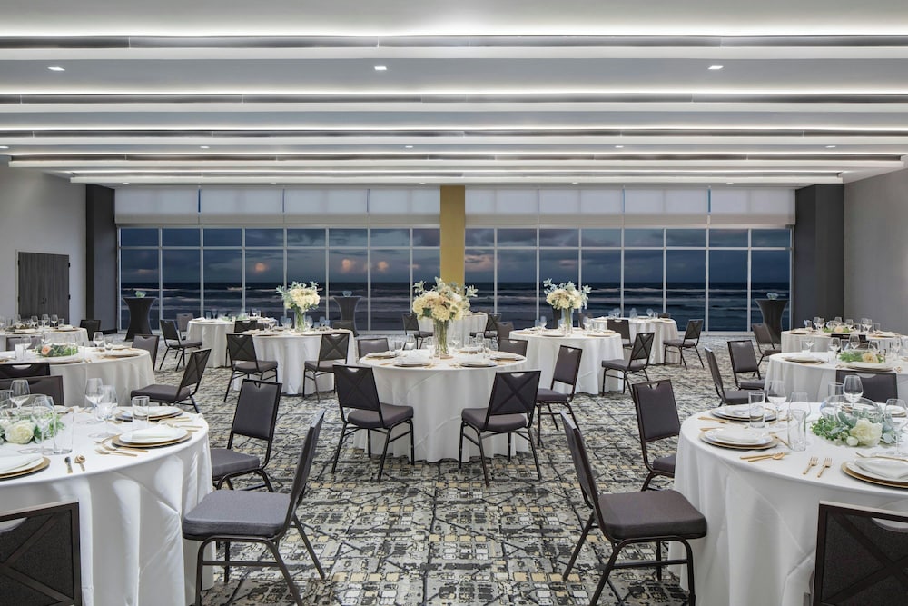 Renaissance Daytona Beach Oceanfront Hotel 55/60