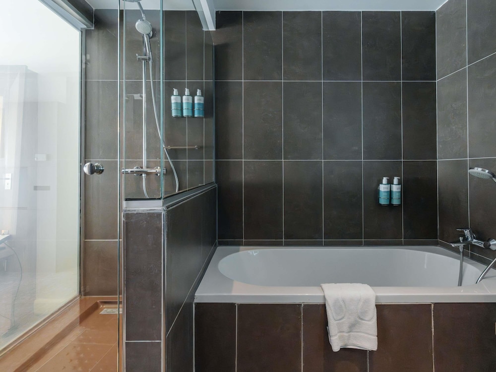 Novotel Istanbul Bosphorus Hotel 70/71