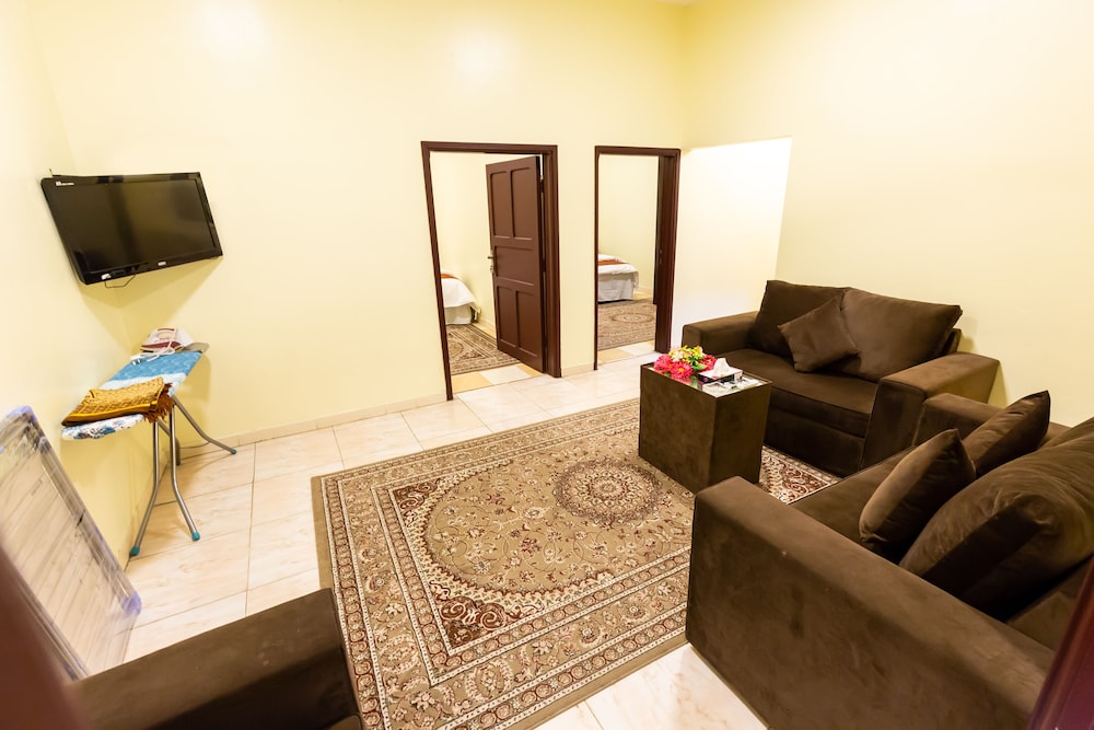 العييري للوحدات السكنية 4(Al Eairy Furnished Apartments - Al Bahah 4) 30/40