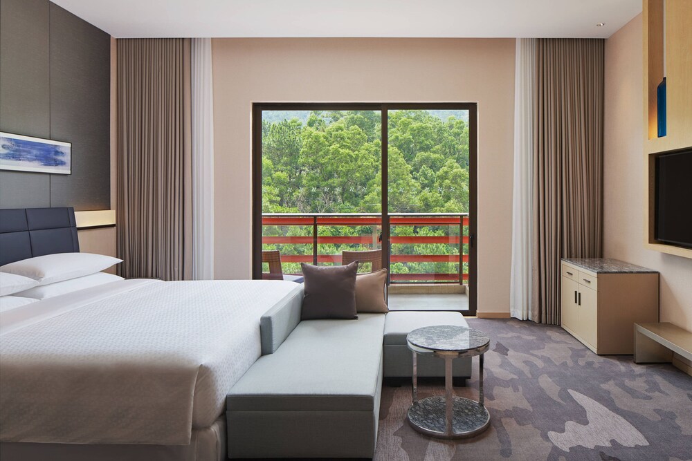 Four Points By Sheraton Guangdong Heshan 17/37