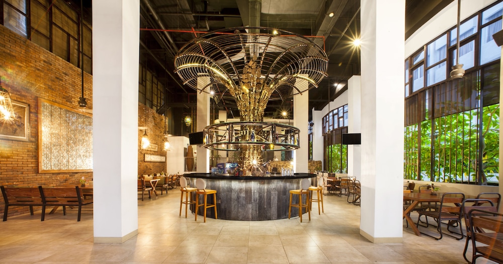 Lobby at Sun Island Hotel & Spa Legian, Legian