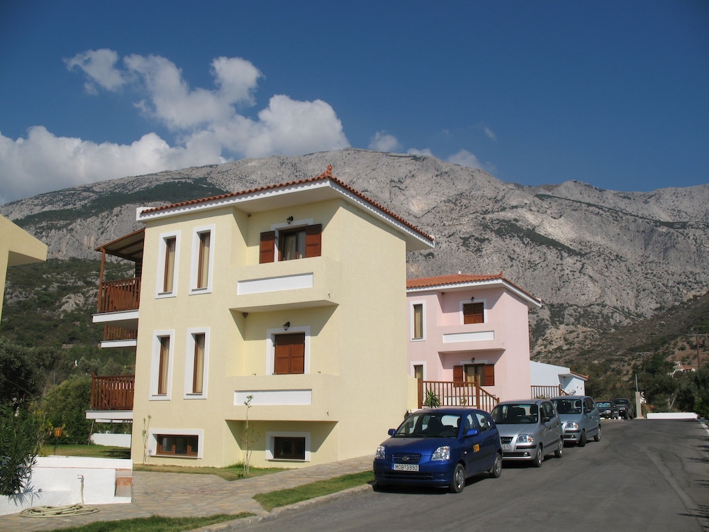 Kyma Hotel 53/67