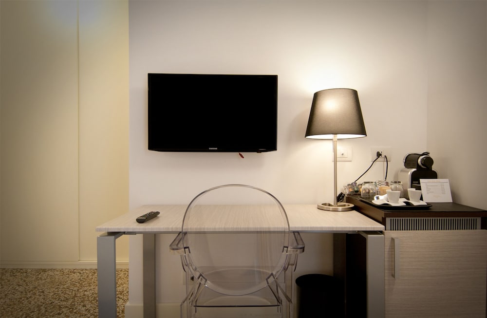 Hotel Porta Reale 38/50