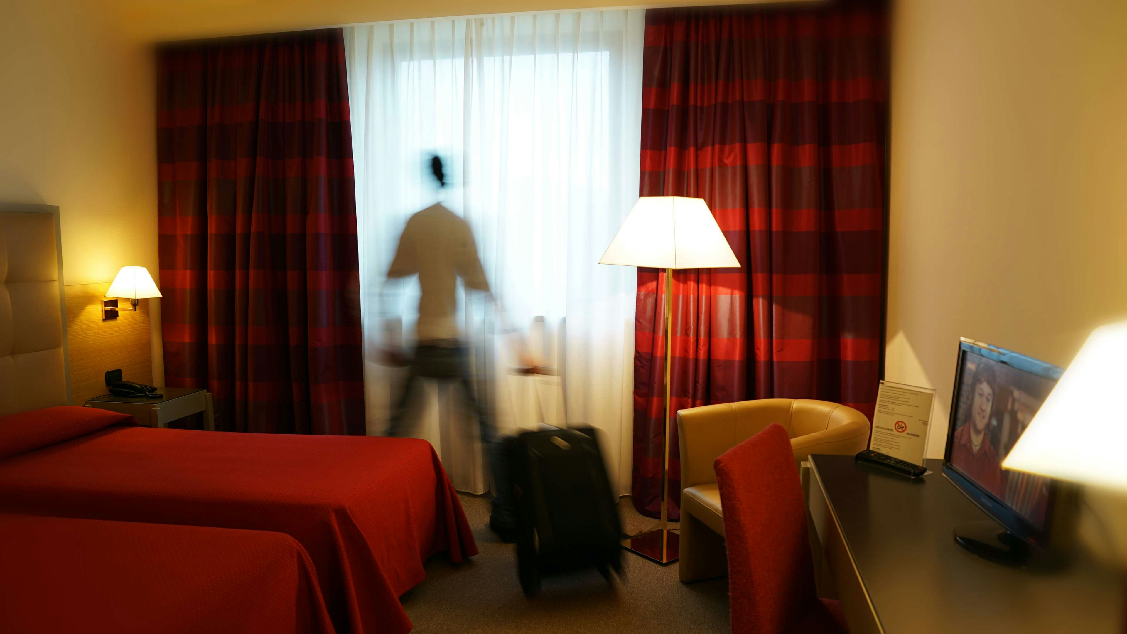Garden Hotel 7/13