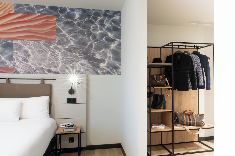 Family, Quadruple, Multiple Beds، ibis Styles Santander 2/7