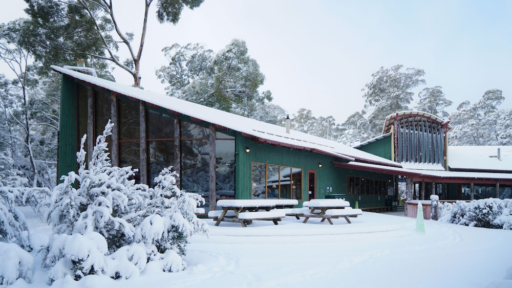 Lake St Clair Lodge 4/63