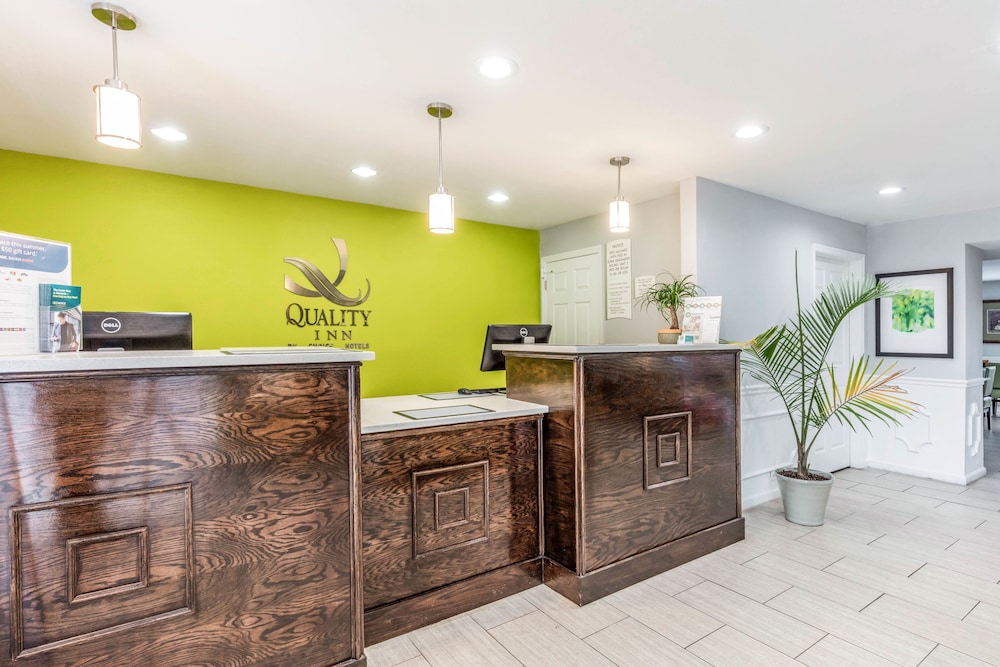 Quality Inn Gallatin-Nashville Metro 6/33