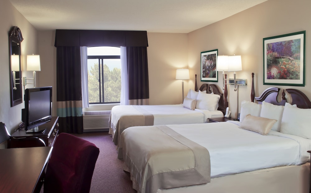 Holiday Inn Allentown-Bethlehem 16/37
