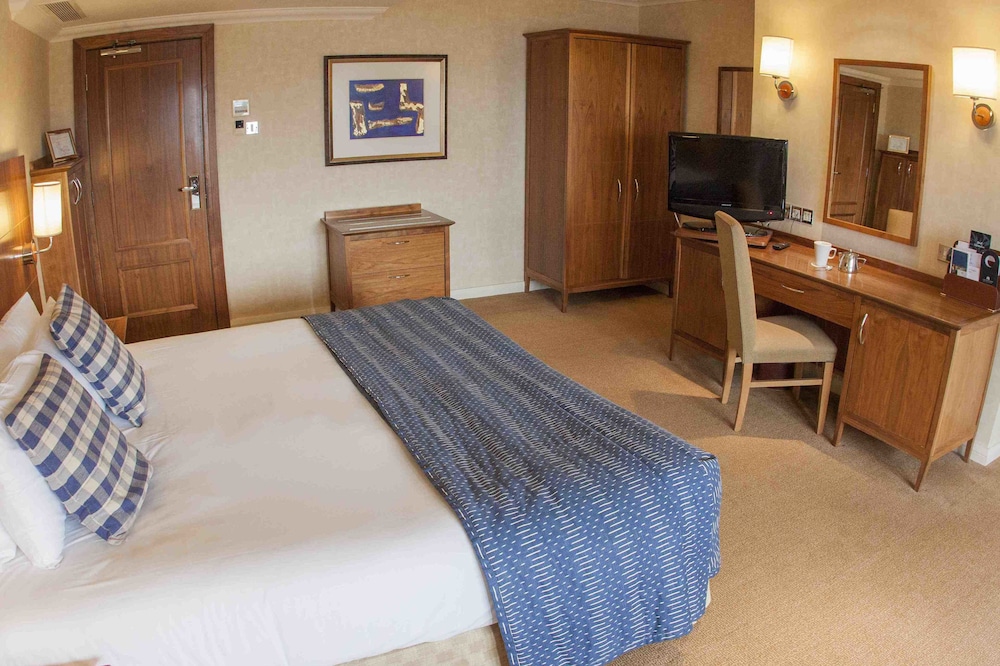 Harbour Heights Hotel 22/50