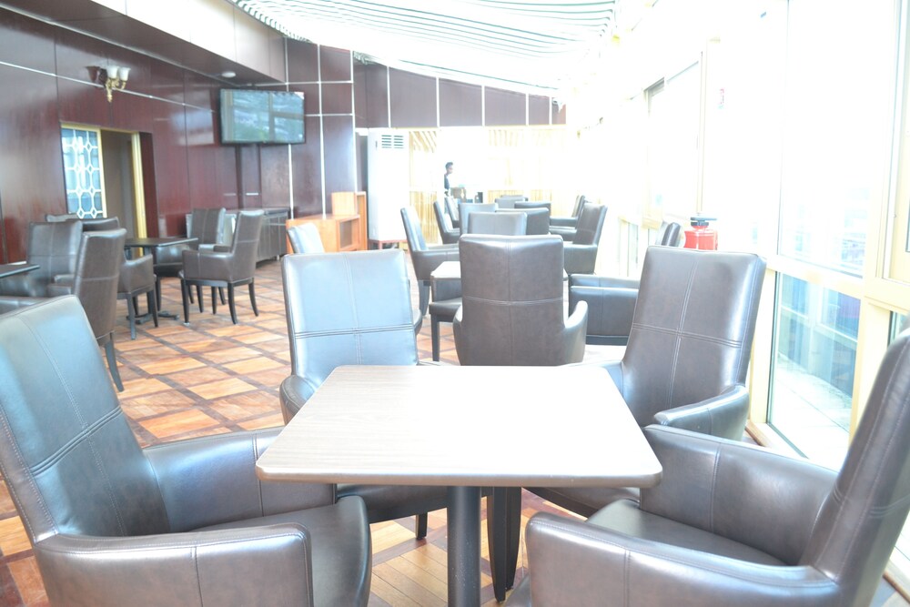 Noubou International Hotel 42/50