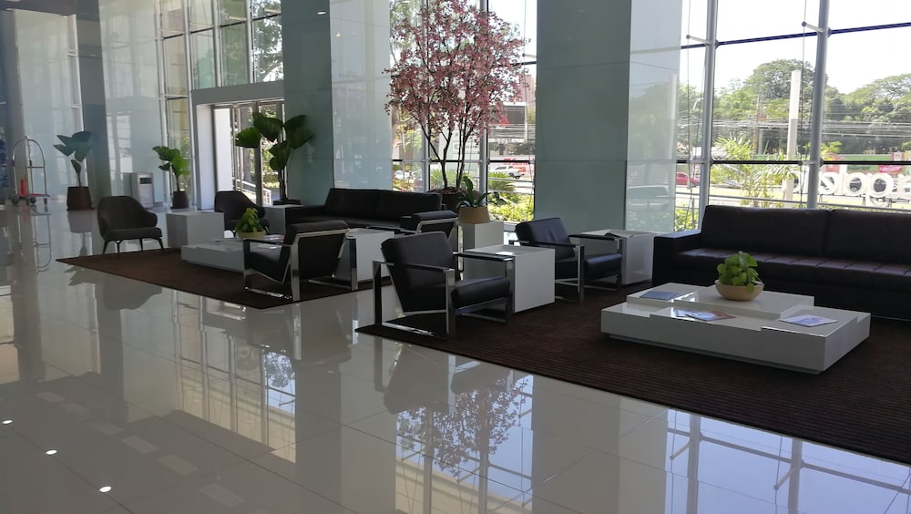 Paseo La Galeria Hotel & Suites 28/49