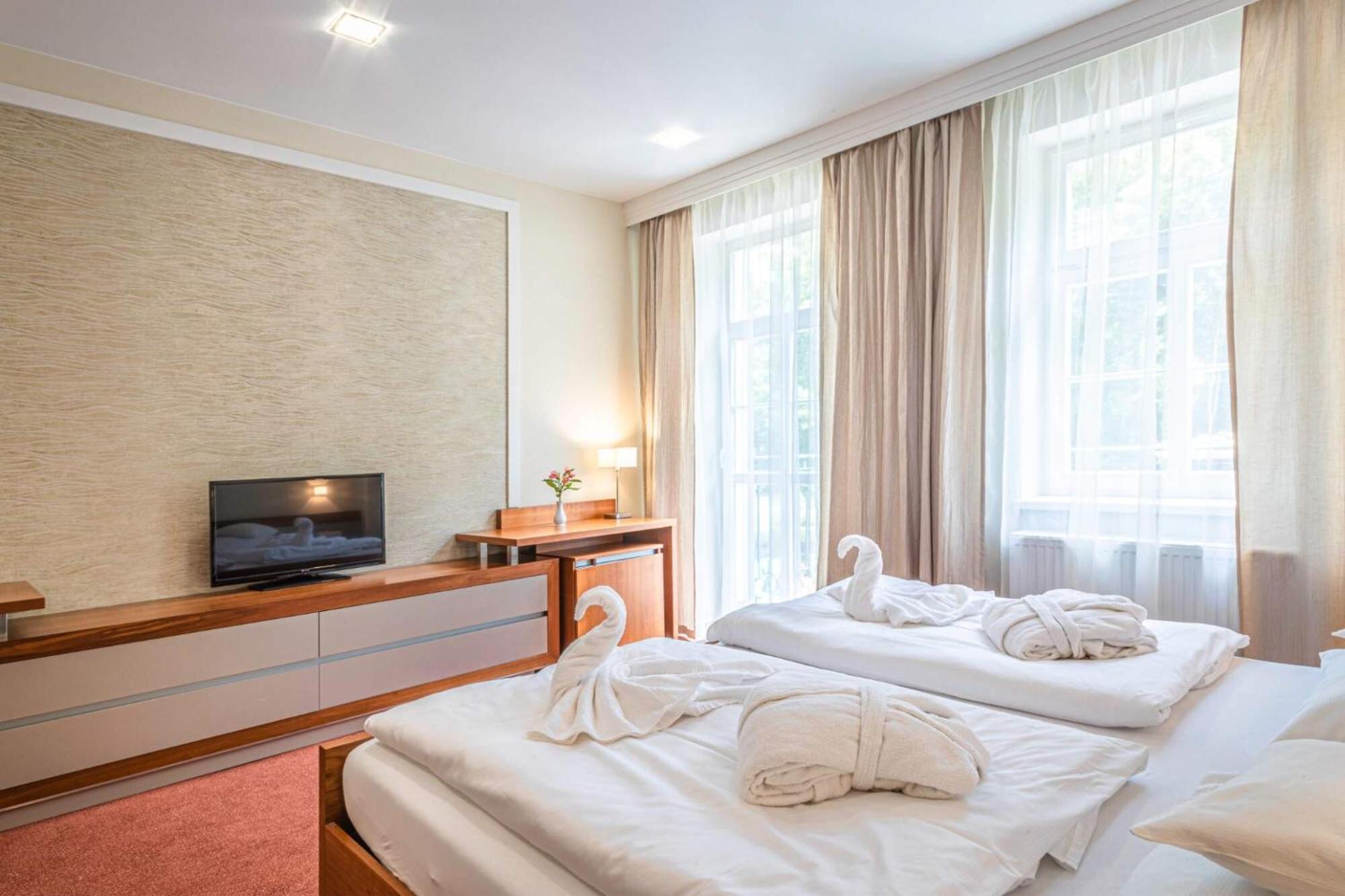 Hotel Reza 26/72