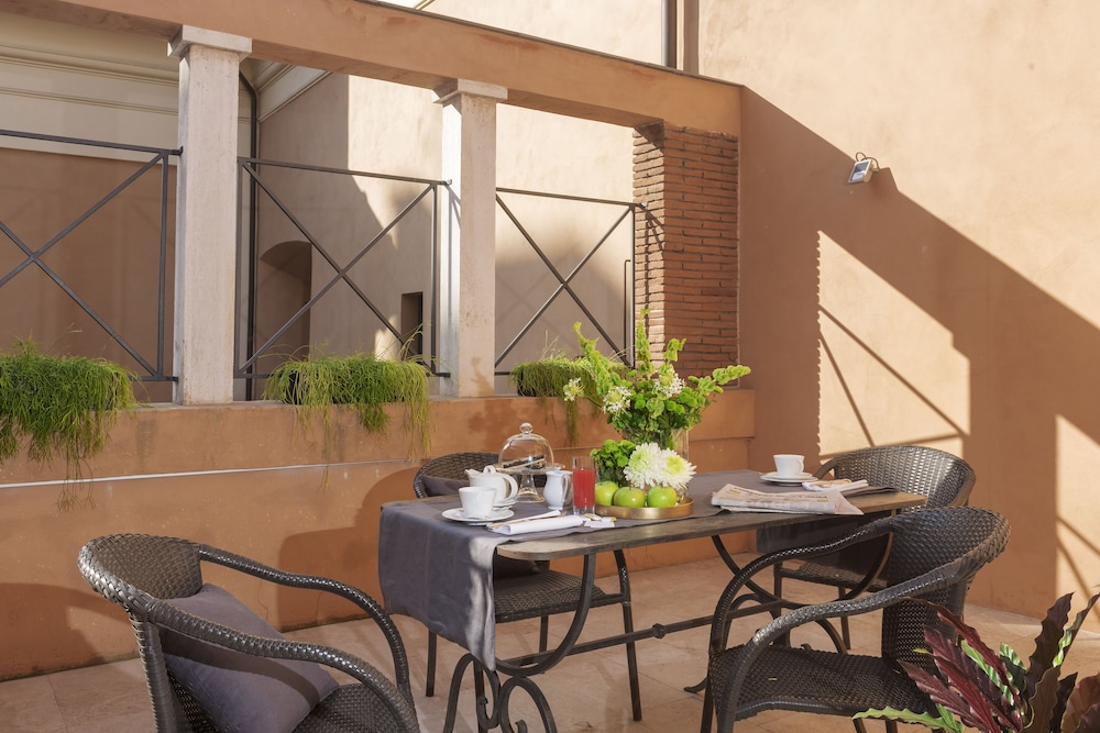 Hotel Royal Bissolati 4/47
