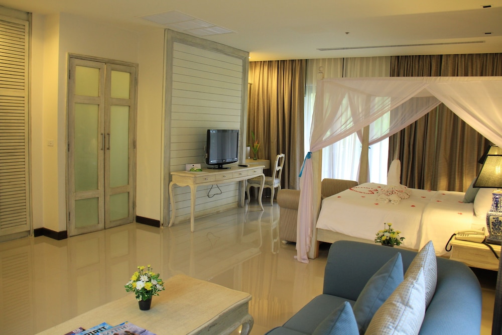 Estella Phuket Mai Khao Beach Resort 51/66