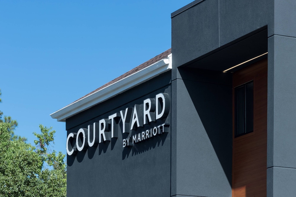 Courtyard by Marriott Pensacola in PENSACOLA - FL