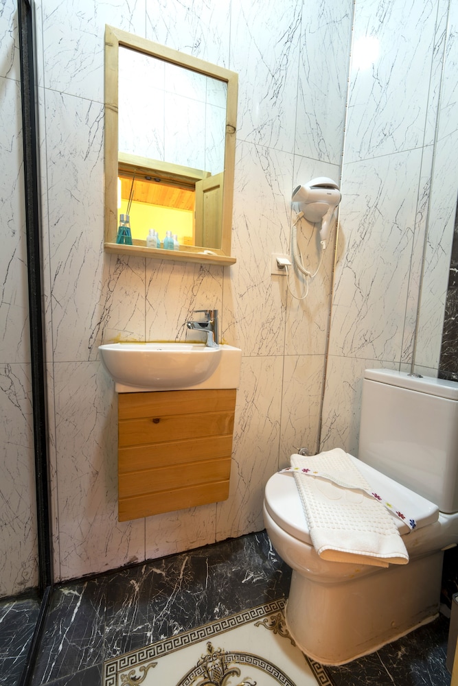 The Little Prince Boutique Hotel 45/48
