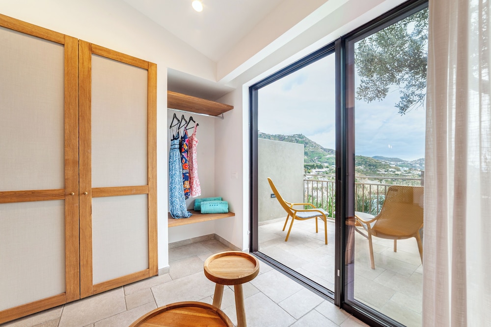 Punta Chiarito Resort 34/67