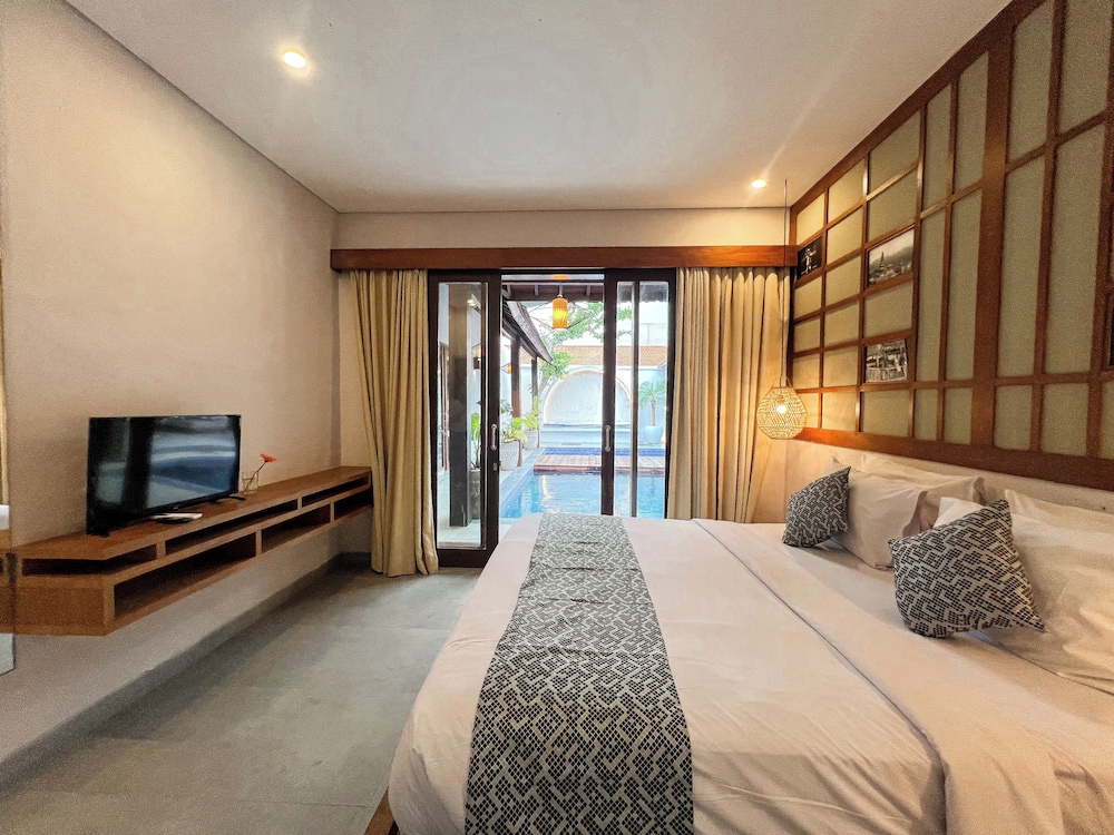 فيلا بسريرين مزدوجين بـ5 غرف نوم، Apple Villa & Suite Seminyak 2/9