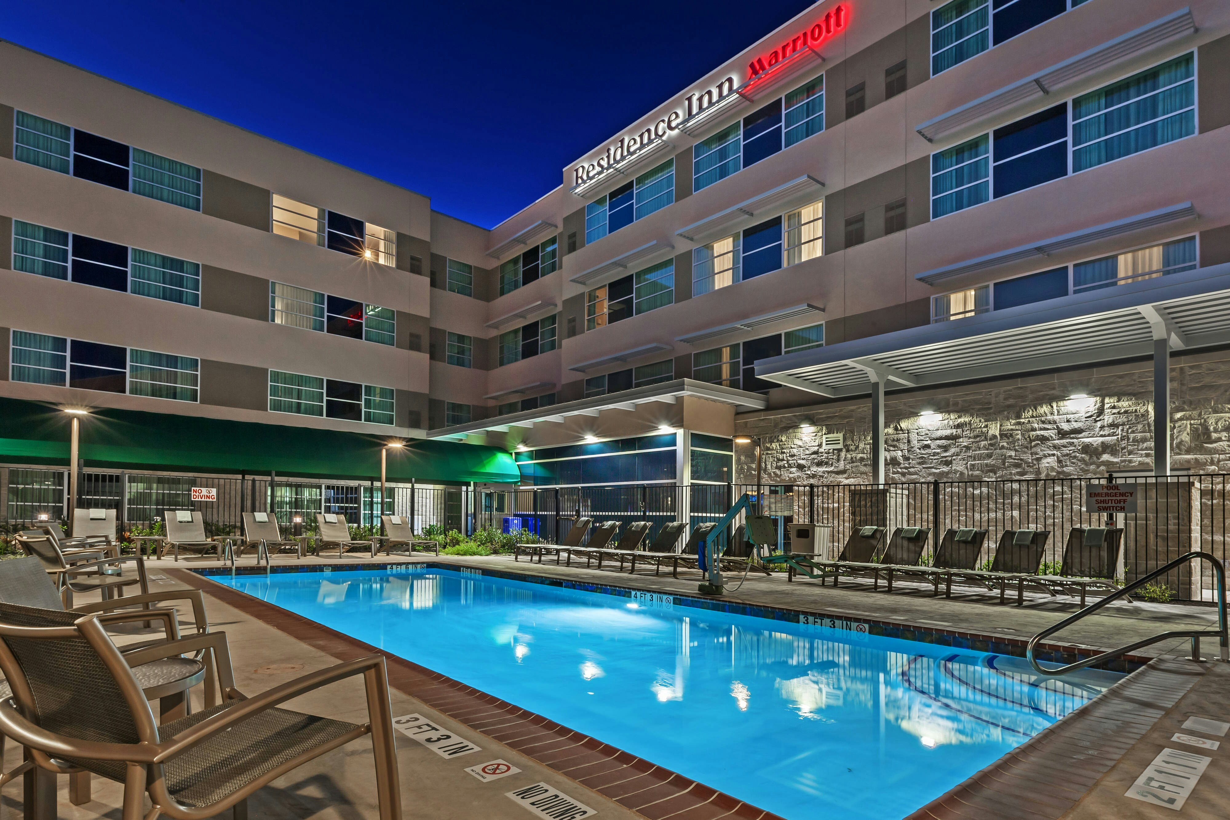 Residence Inn by Marriott Austin Northwest/The Domain Area 1/13